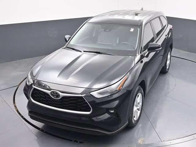 2023 Midnight Black Metallic Toyota Highlander LE FWD SUV