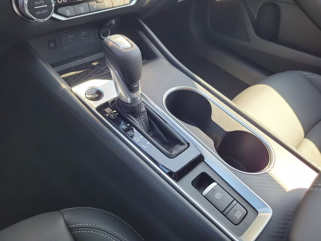 2026 Super Black Clearcoat Nissan Altima 2.5 SV FWD Sedan