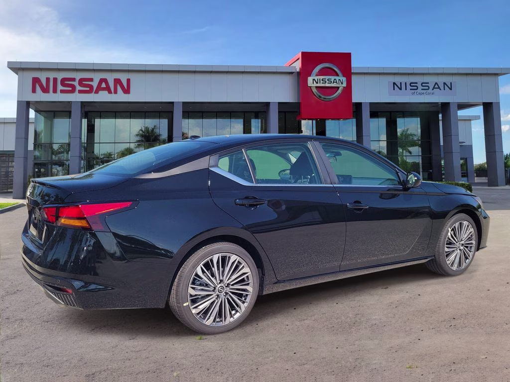 2026 Super Black Clearcoat Nissan Altima 2.5 SV FWD Sedan