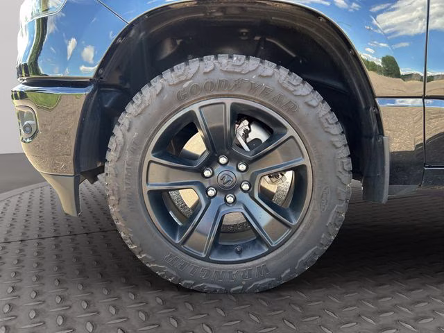 2024 Diamond Black Crystal Pearlcoat Ram 1500 Big Horn Night Edition 4X4 Truck