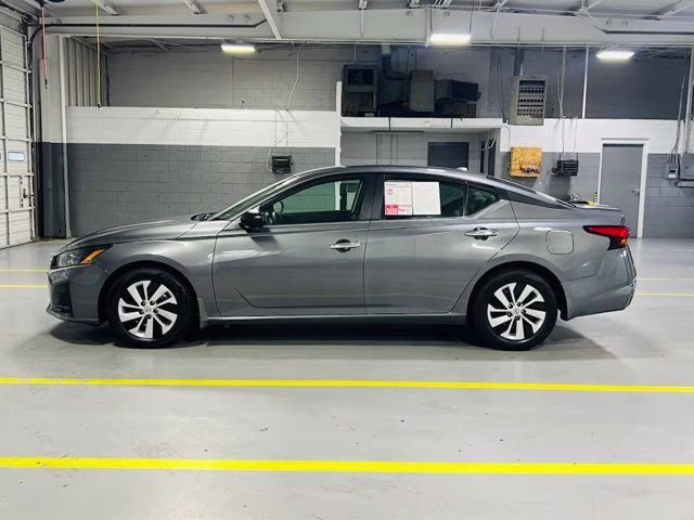 2025 Gun Metallic Nissan Altima 2.5 S FWD Sedan