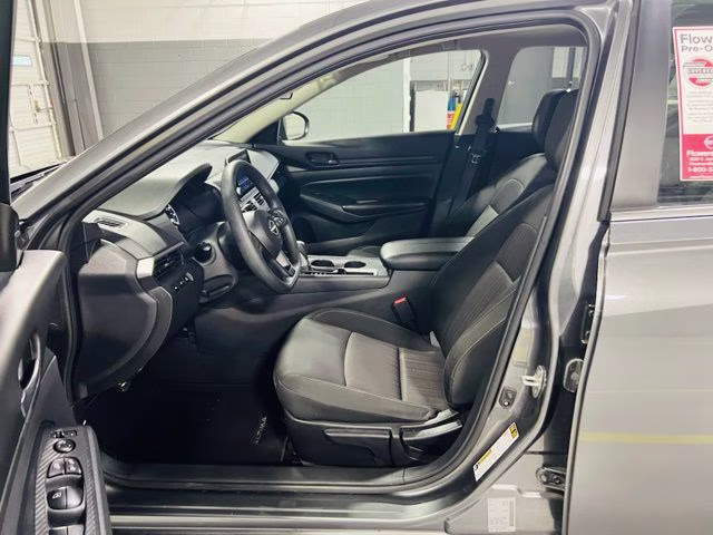 2025 Gun Metallic Nissan Altima 2.5 S FWD Sedan