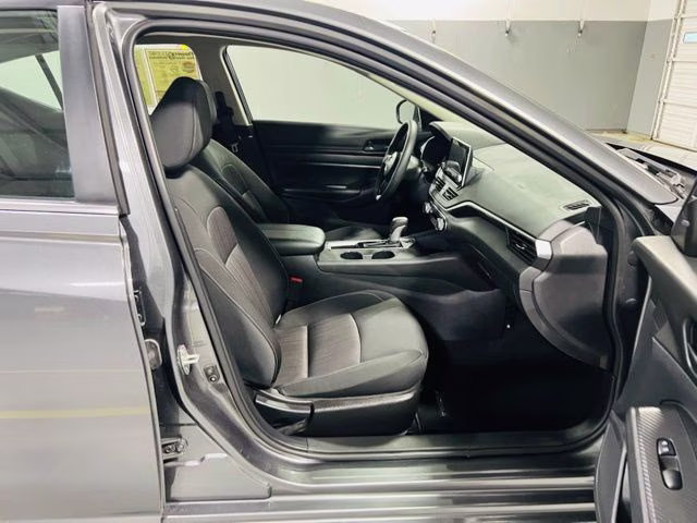 2025 Gun Metallic Nissan Altima 2.5 S FWD Sedan