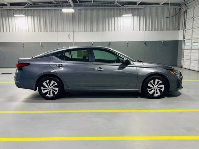 2025 Gun Metallic Nissan Altima 2.5 S FWD Sedan