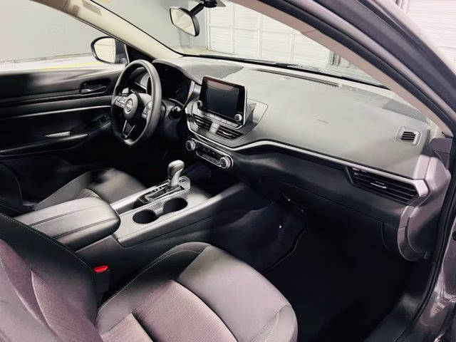 2025 Gun Metallic Nissan Altima 2.5 S FWD Sedan