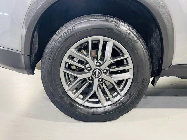 2024 Gun Metallic Nissan Rogue S FWD SUV