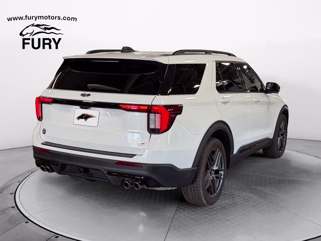 2025 Star White Metallic Tri-Coat Ford Explorer ST 4WD w/Bluecruise Equip 4X4 SUV