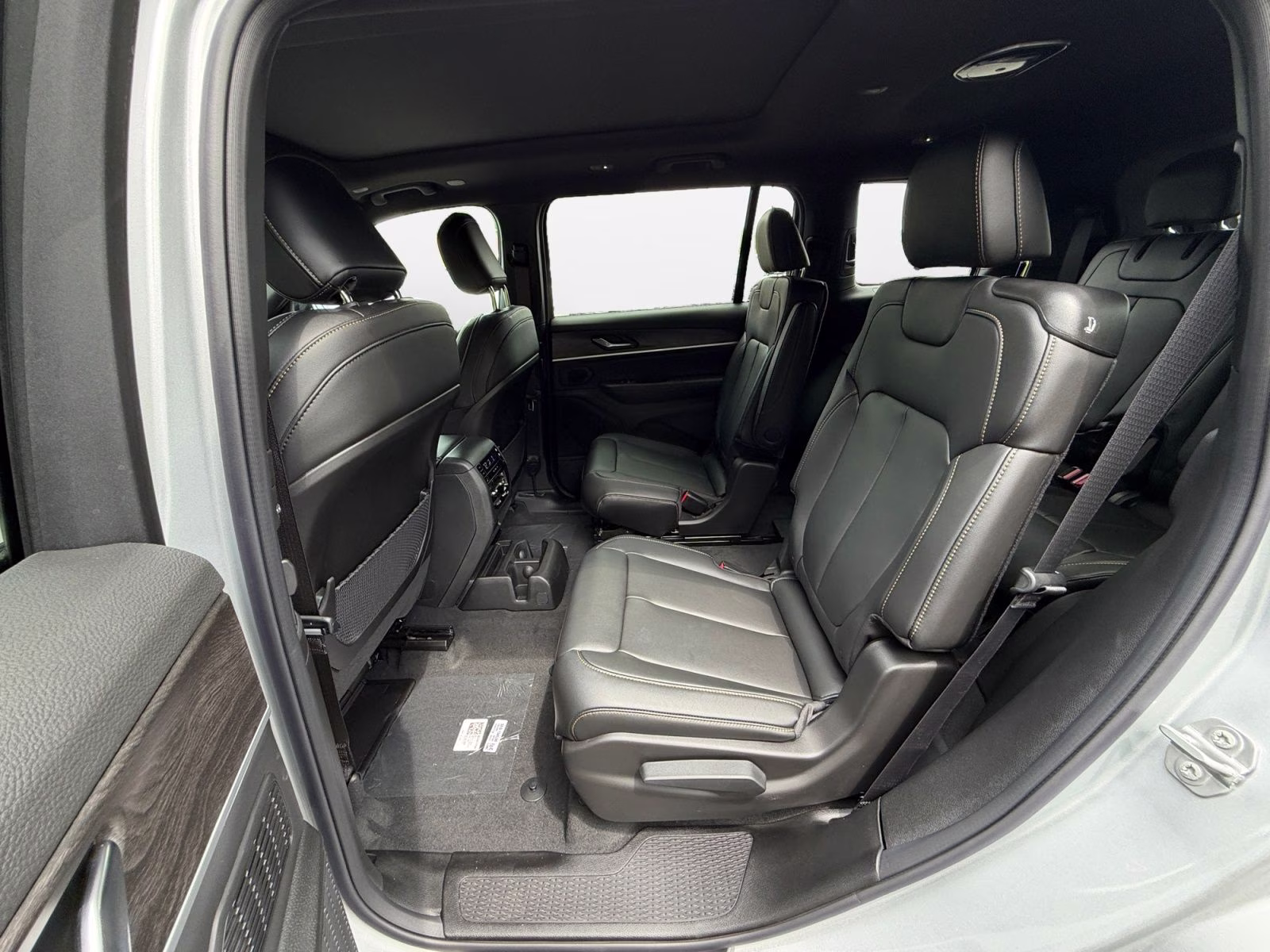 2026 Silver Zynith Jeep Grand Cherokee L Limited 4X4 SUV