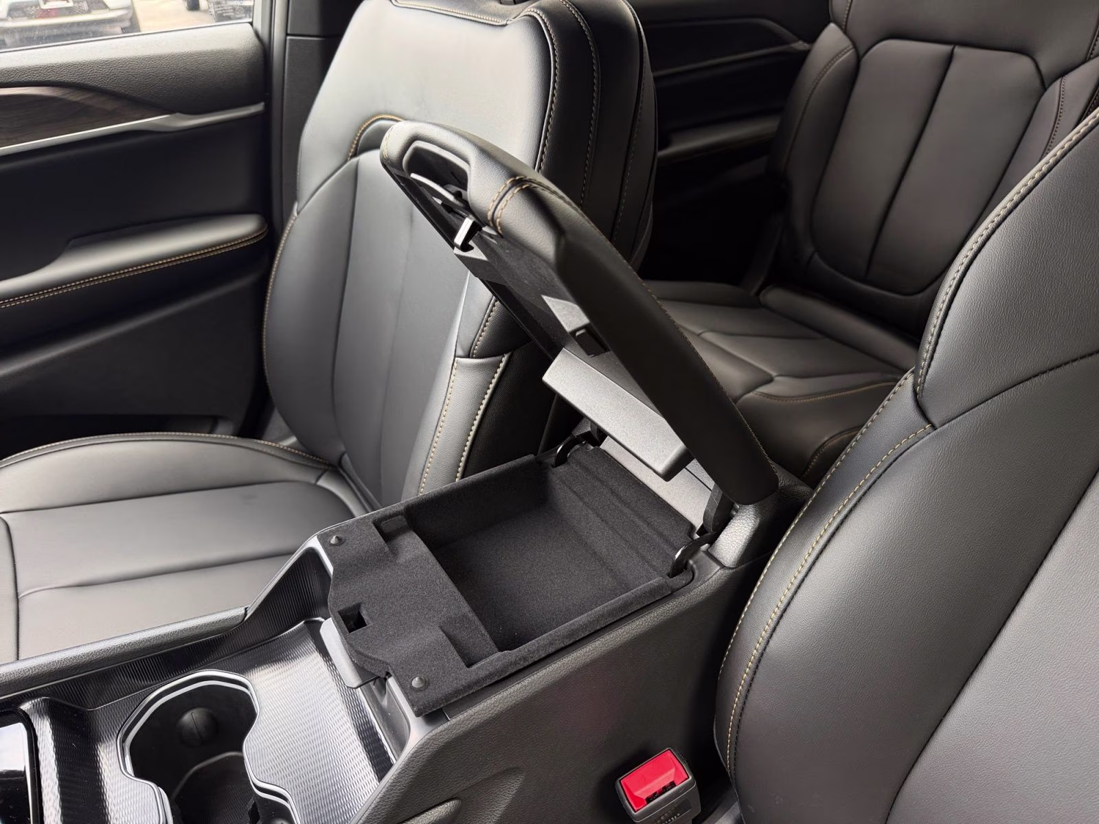 2026 Silver Zynith Jeep Grand Cherokee L Limited 4X4 SUV