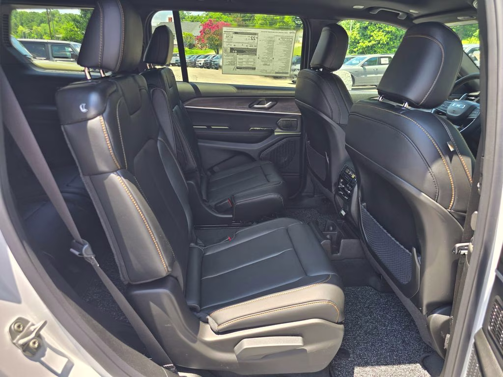 2026 Bright White Clearcoat Jeep Grand Cherokee L Limited 4X4 SUV