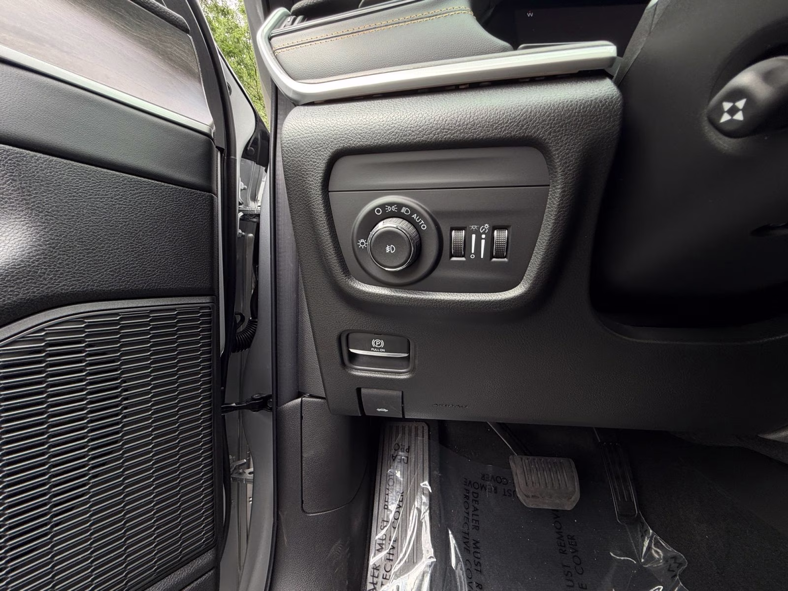 2026 Silver Zynith Jeep Grand Cherokee L Limited 4X4 SUV