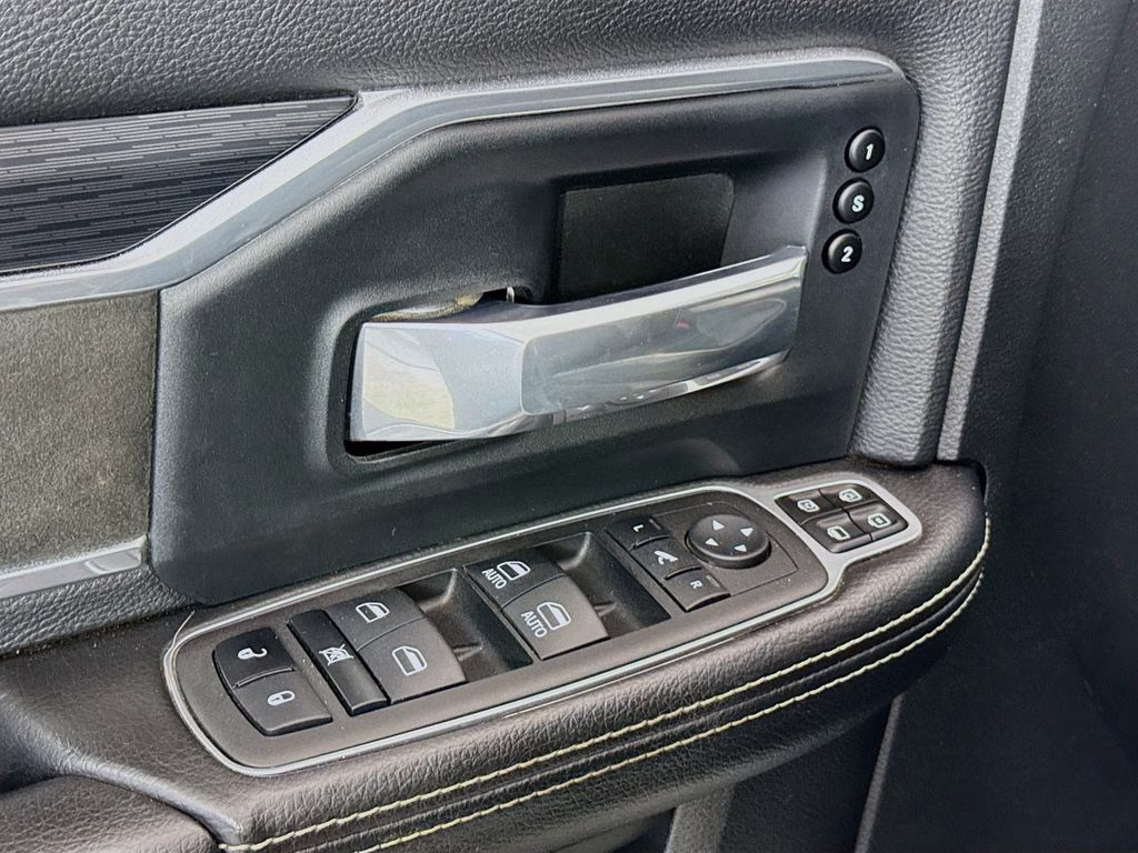 2023 Billet Silver Metallic Clearcoat Ram 2500 Laramie 4X4 Truck