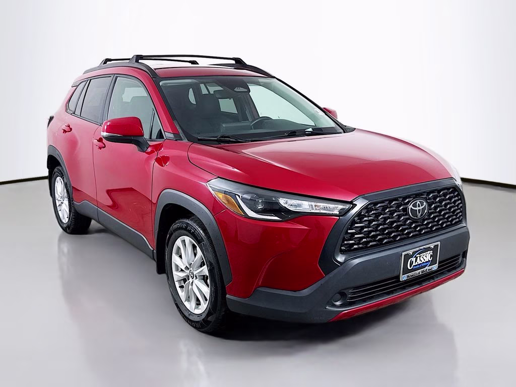 2023 Barcelona Red Metallic Toyota Corolla Cross LE FWD SUV