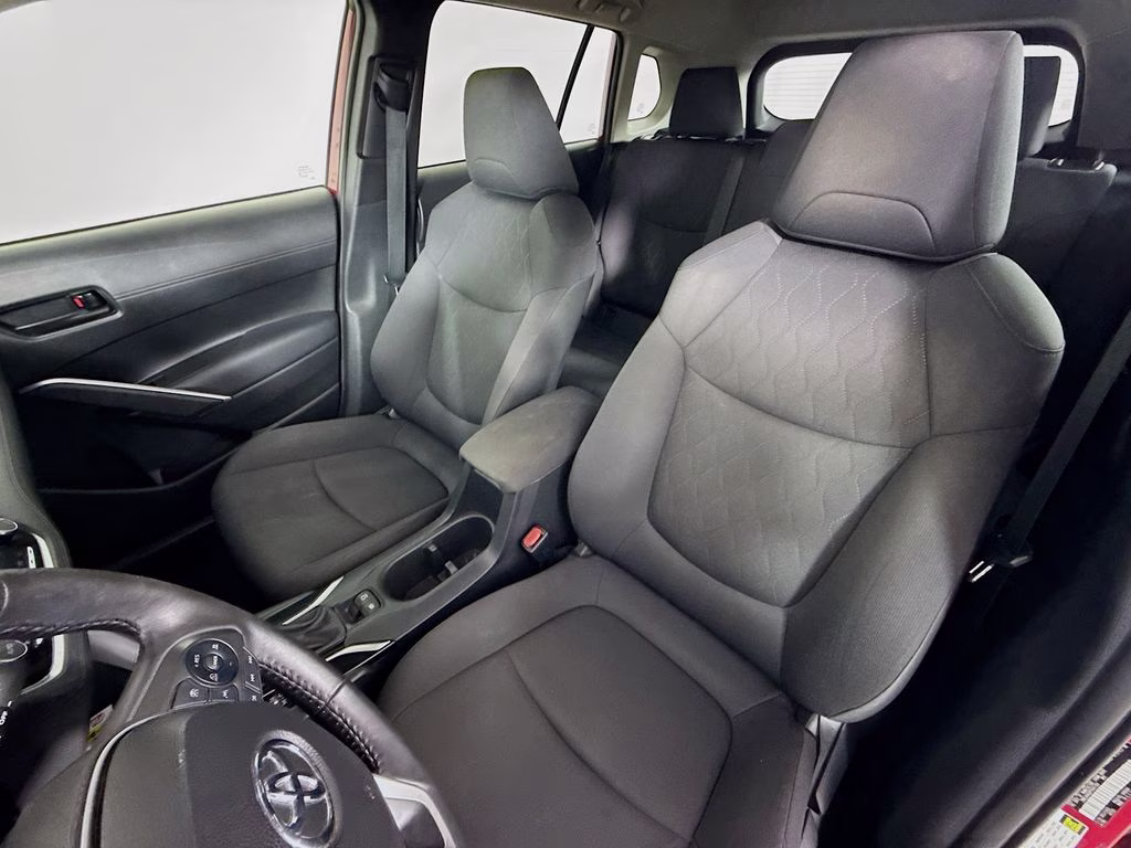 2023 Barcelona Red Metallic Toyota Corolla Cross LE FWD SUV