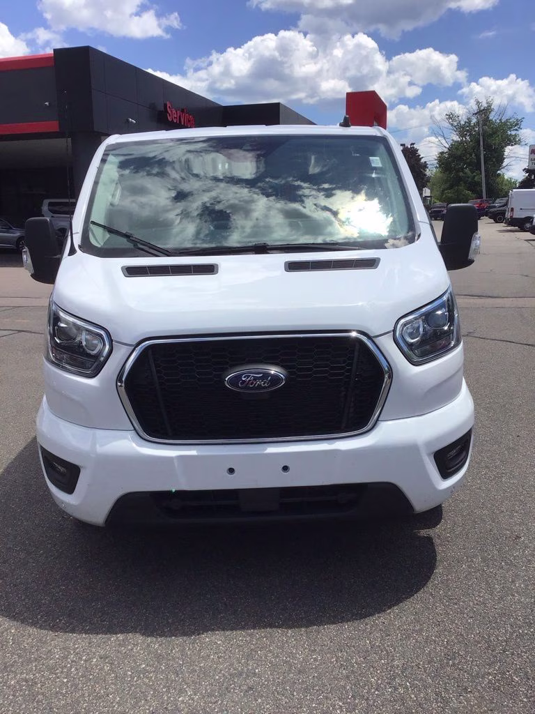 2023 Oxford White Ford Transit-350 XLT RWD Crossover