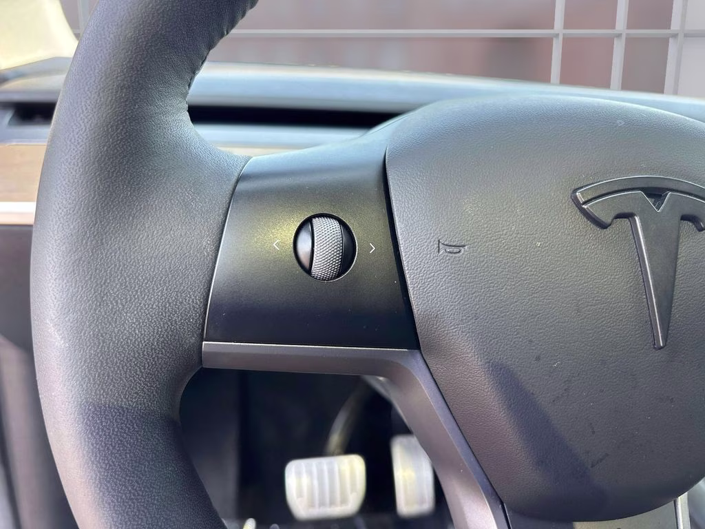 2021 White Tesla Model Y Performance AWD SUV
