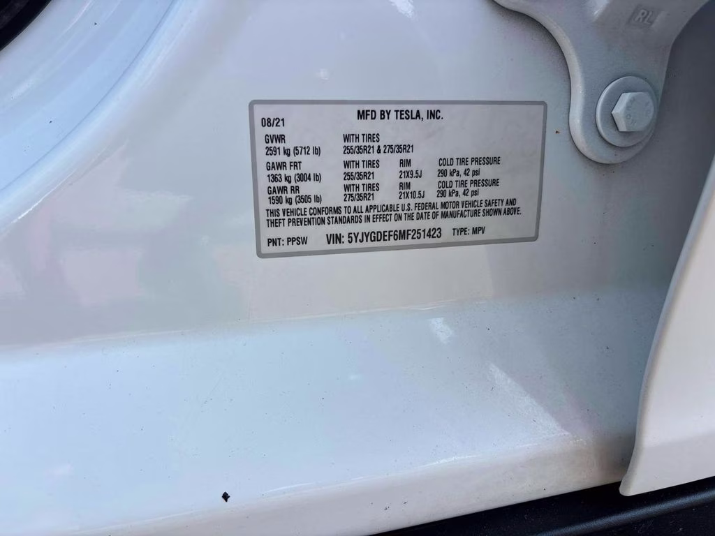 2021 White Tesla Model Y Performance AWD SUV