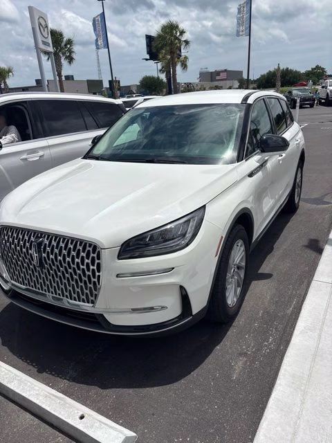 2025 White Metallic Lincoln Corsair Premiere FWD SUV