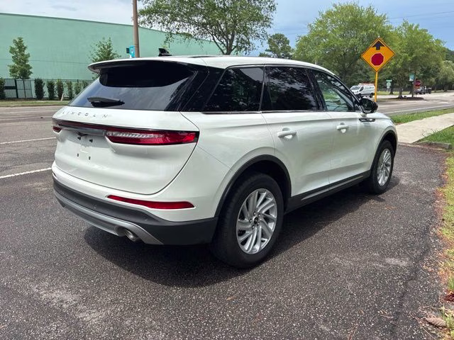 2025 White Metallic Lincoln Corsair Premiere FWD SUV