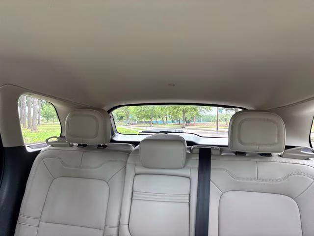 2025 White Metallic Lincoln Corsair Premiere FWD SUV