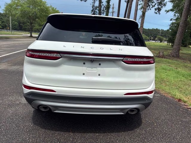 2025 White Metallic Lincoln Corsair Premiere FWD SUV