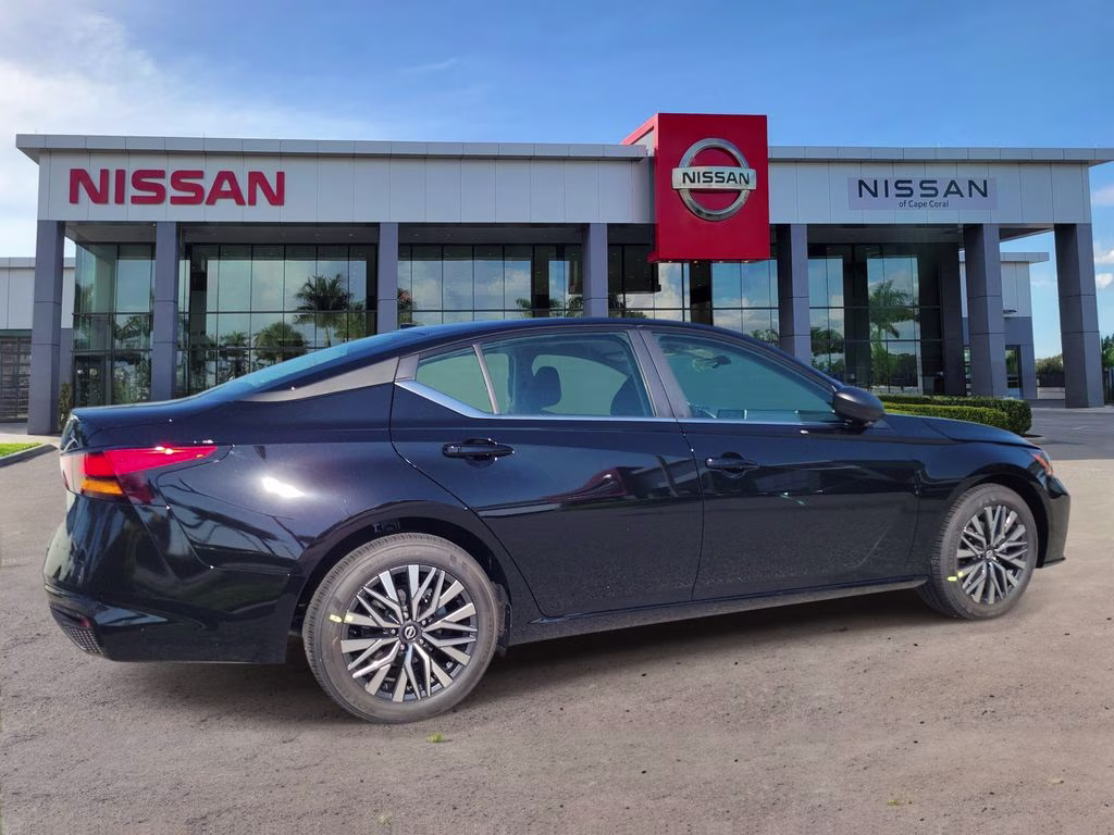 2026 Super Black Clearcoat Nissan Altima 2.5 SV FWD Sedan
