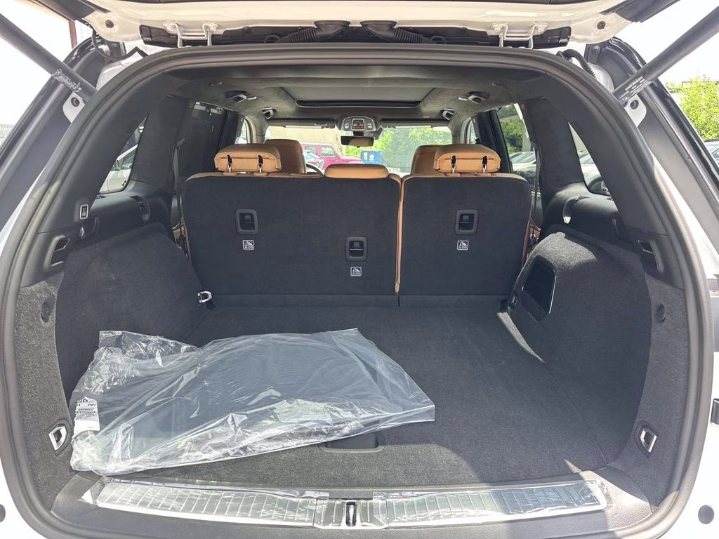 2026 Bright White Clearcoat Jeep Grand Cherokee Summit 4X4 SUV