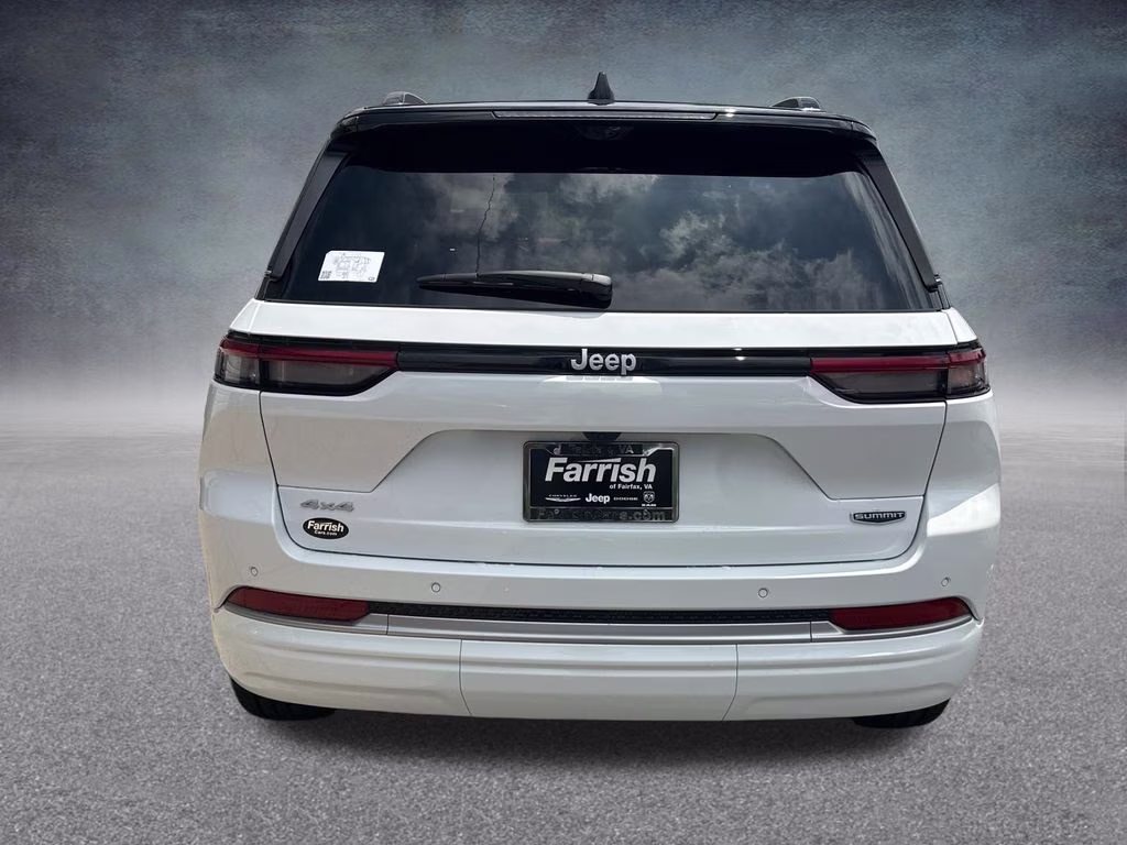 2026 Bright White Clearcoat Jeep Grand Cherokee Summit 4X4 SUV