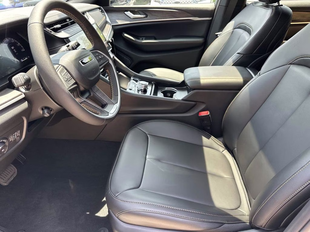 2026 Bright White Clearcoat Jeep Grand Cherokee L Limited 4X4 SUV