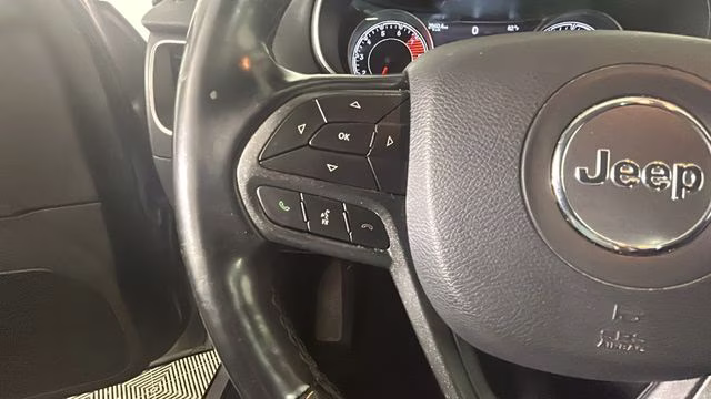 2020 Billet Silver Metallic Clearcoat Jeep Cherokee Trailhawk 4X4 SUV