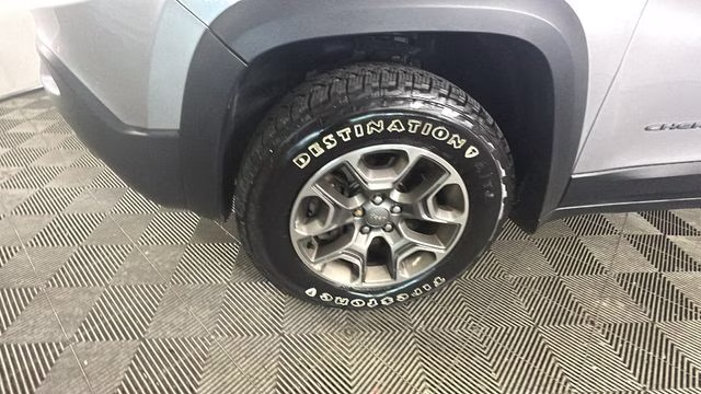 2020 Billet Silver Metallic Clearcoat Jeep Cherokee Trailhawk 4X4 SUV