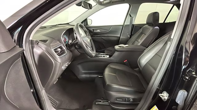 2023 Mosaic Black Metallic Chevrolet Equinox Premier AWD SUV
