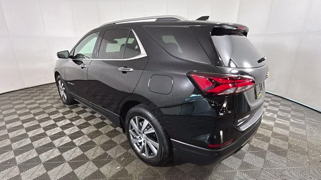 2023 Mosaic Black Metallic Chevrolet Equinox Premier AWD SUV