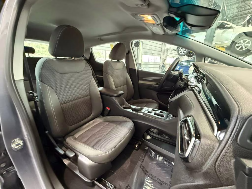 2023 Gray Ghost Metallic Chevrolet Bolt EV 1LT FWD Crossover