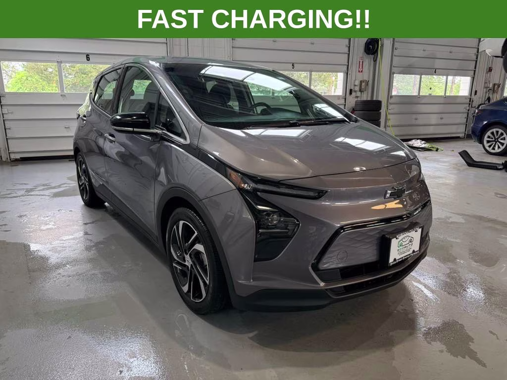 2023 Gray Ghost Metallic Chevrolet Bolt EV 1LT FWD Crossover