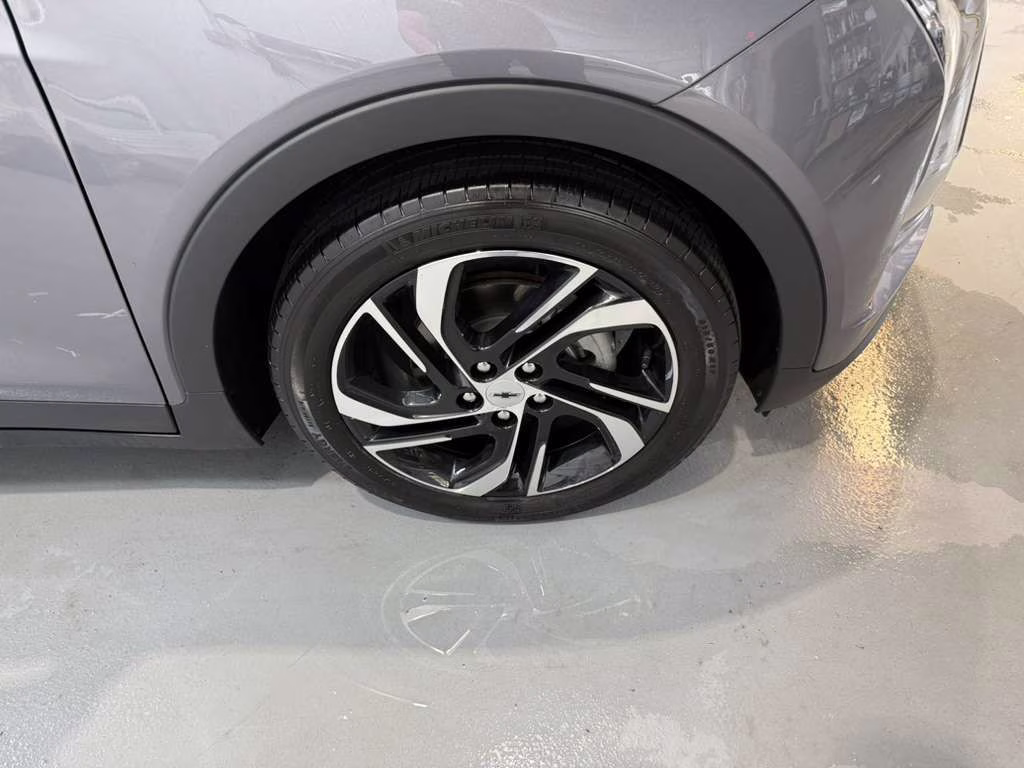 2023 Gray Ghost Metallic Chevrolet Bolt EV 1LT FWD Crossover