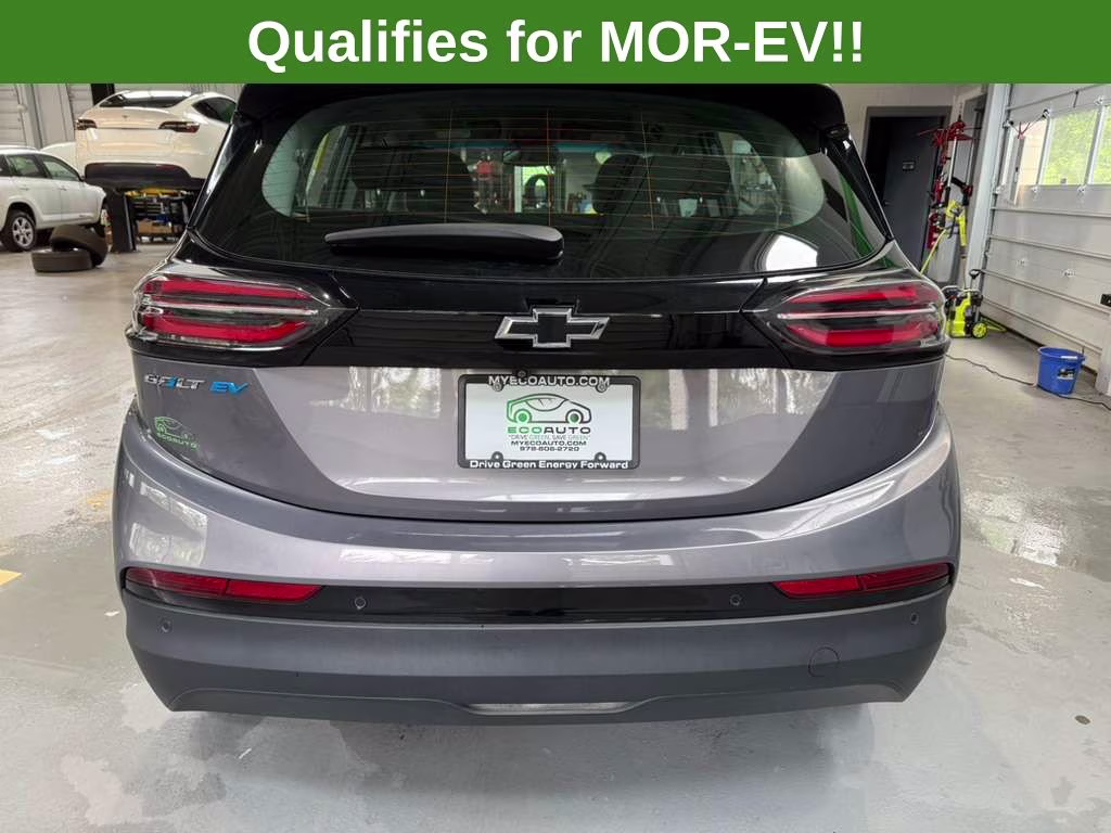 2023 Gray Ghost Metallic Chevrolet Bolt EV 1LT FWD Crossover