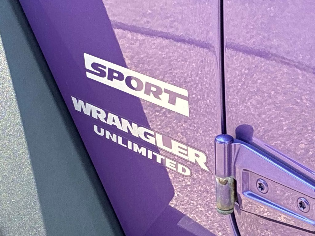 2017 Xtreme Purple Pearlcoat Jeep Wrangler Unlimited Sport 4X4 SUV