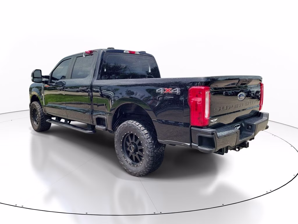 2023 Agate Black Metallic Ford Super Duty F-250 SRW XL 4X4 Truck