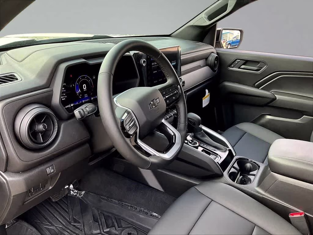2026 White Sands Chevrolet Colorado 4WD Trail Boss 4X4 Truck