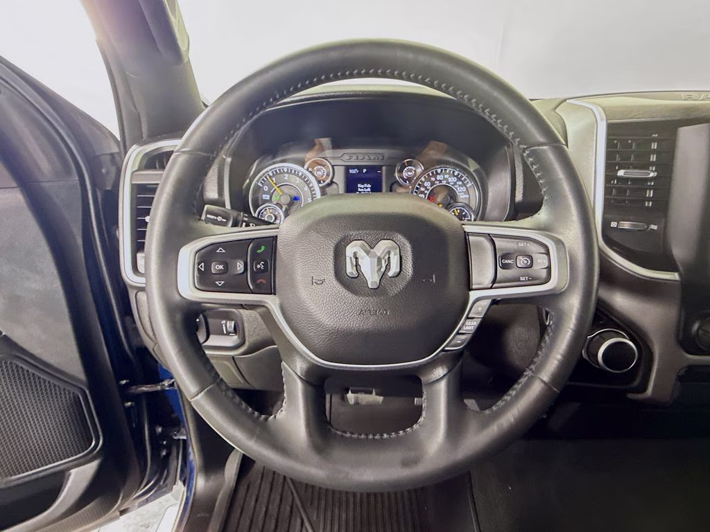 2022 Patriot Blue Pearlcoat Ram 1500 Big Horn/Lone Star 4X4 Truck