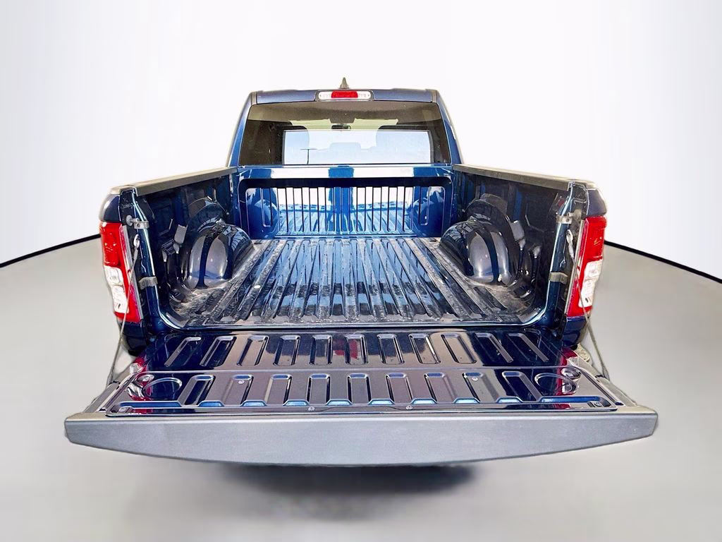 2022 Patriot Blue Pearlcoat Ram 1500 Big Horn/Lone Star 4X4 Truck