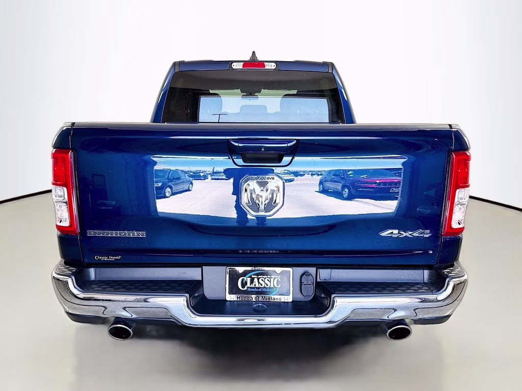 2022 Patriot Blue Pearlcoat Ram 1500 Big Horn/Lone Star 4X4 Truck