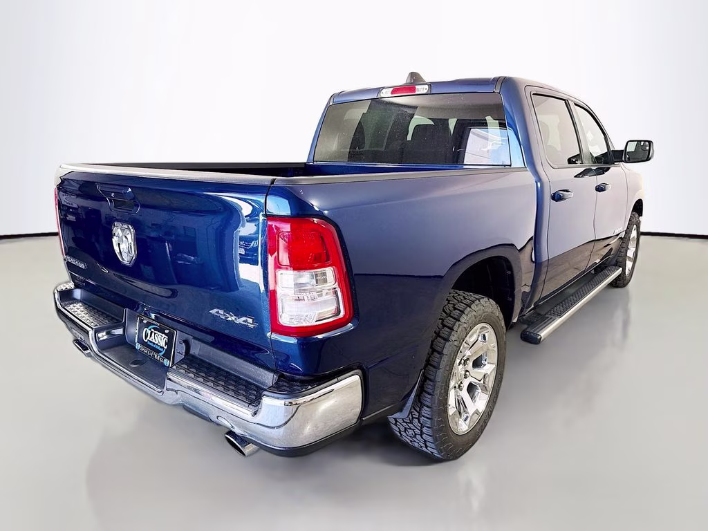 2022 Patriot Blue Pearlcoat Ram 1500 Big Horn/Lone Star 4X4 Truck