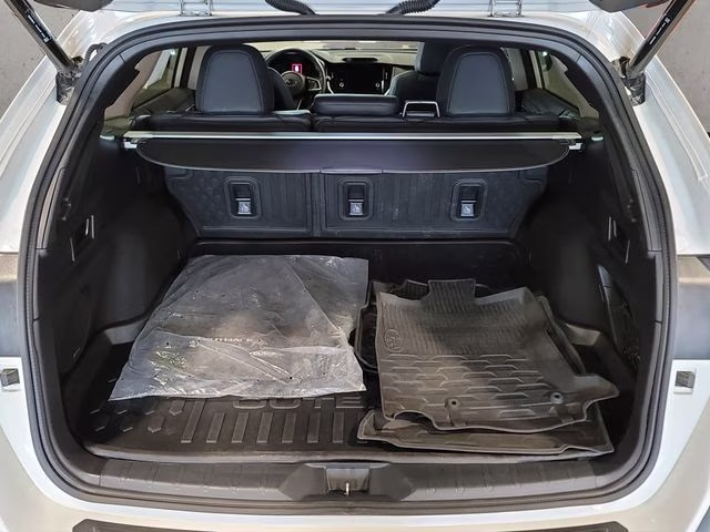 2024 Crystal White Pearl Subaru Outback Limited XT AWD SUV
