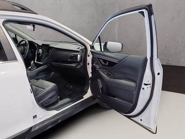 2024 Crystal White Pearl Subaru Outback Limited XT AWD SUV