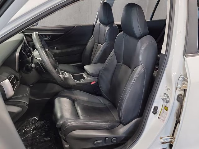 2024 Crystal White Pearl Subaru Outback Limited XT AWD SUV