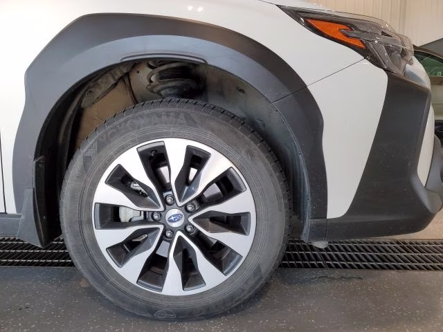 2024 Crystal White Pearl Subaru Outback Limited XT AWD SUV