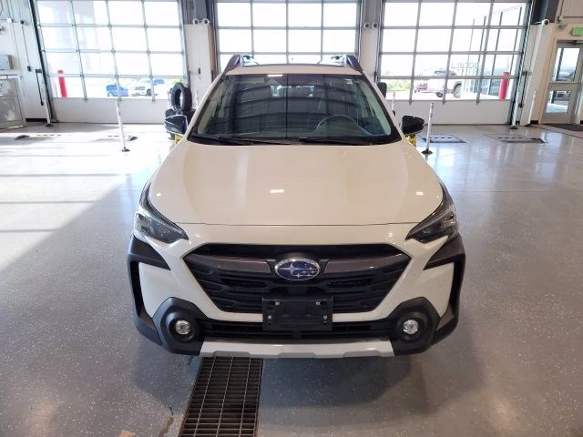 2024 Crystal White Pearl Subaru Outback Limited XT AWD SUV