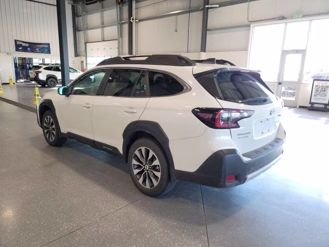 2024 Crystal White Pearl Subaru Outback Limited XT AWD SUV